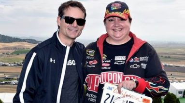 Jeff Gordon Surprises Fan with His Non-public Car After She Misplaced Hers in Fire
