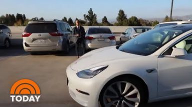 Tesla’s Clear Summon Characteristic Is Inflicting Parking Lot Chaos | TODAY