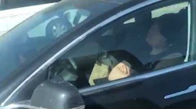 Video appears to worth Tesla driver asleep at the wheel on I-5 in Santa Clarita | ABC7