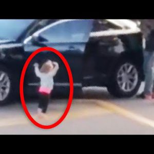Toddler Puts Fingers up as Dad Is Arrested
