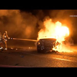 5 killed in fiery 2-automobile break on Pacific Waft Toll road in Ventura County