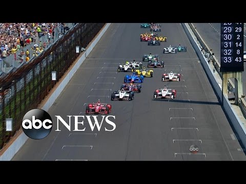 Indianapolis 500 | Hundreds of Fans Instruments Up