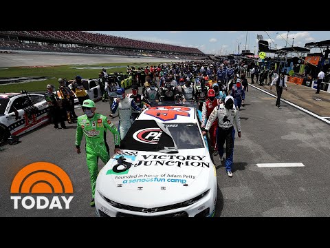 NASCAR Drivers Hide Toughen For Bubba Wallace As Noose Incident Is Investigated | TODAY