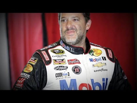 Tony Stewart’s First Walk Since the Fatal Accident