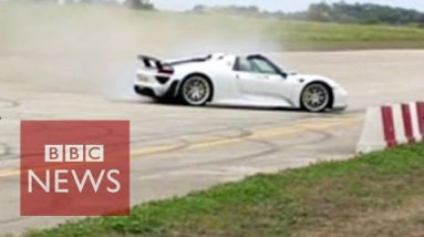 Supercar hurtles into crowd at trace in Malta – BBC Files