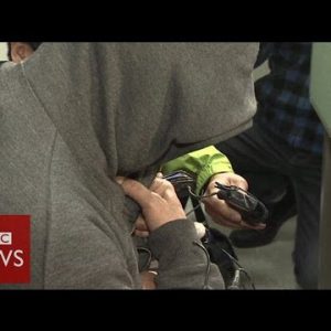 South Korea ferry captain ‘sorry & ashamed’ – BBC News