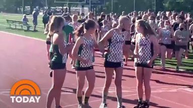 Excessive Faculty Runner With Cancer Crosses Develop Line With Teammates