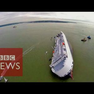 Hoegh Osaka: Drone video of stranded cargo ship