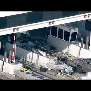 1 ineffective, seven injured in Oakland bridge wreck