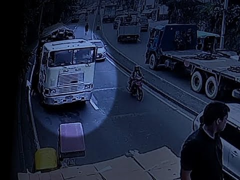 5 patay; 13 sugatan nang banggain ng truck ang nasa 6 na sasakyan sa Batasan-San Mateo boulevard