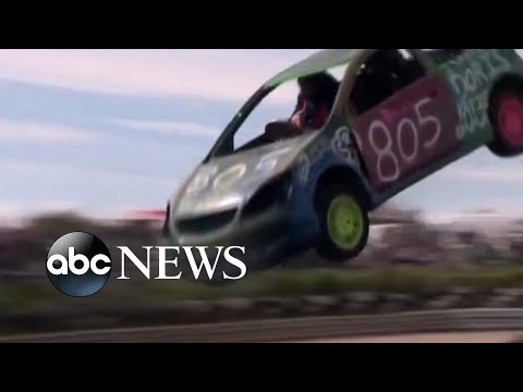 Automobile jumping opponents determine to the skies