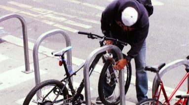 Undercover Law enforcement officials Select a Bike Thief in the Act | 20/20 | ABC Info