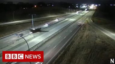 Airplane makes emergency touchdown on US twin carriageway – BBC News