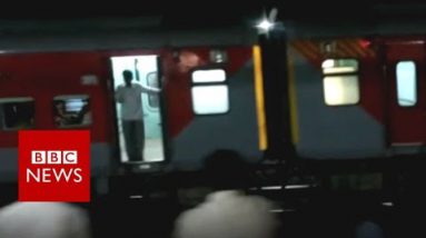 India engineless prepare scares passengers – BBC Records