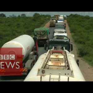 Kenya: Drivers stuck in ’50km/30 mile’ traffic jam – BBC News