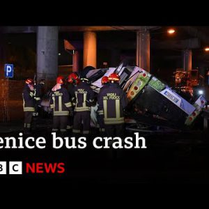 Venice bus plunges off bridge – finally 21 dumb – BBC Recordsdata
