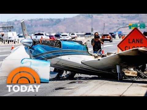 Caught On Digicam: Tiny Airplane Shatter Lands On California Twin carriageway