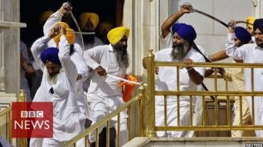 Sikh groups clash with swords at India’s Golden Temple – BBC News