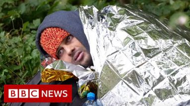 Migrants freezing to death on Belarus-Poland border – BBC News