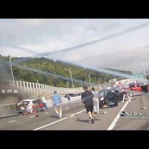 Big Automobile Pileup, Dramatic Rescue Caught on Dashcam