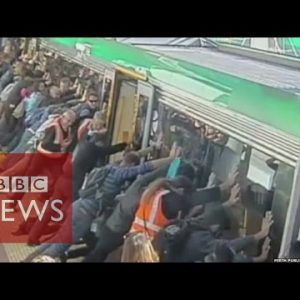 Recount rescue: Passengers tilt prepare to free trapped man in Australia – BBC Files