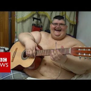 The Heaviest Man alive’s try to topple some weight – BBC News