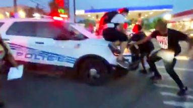 5 Hurt After SUV Below Siege Drove Thru Protesters