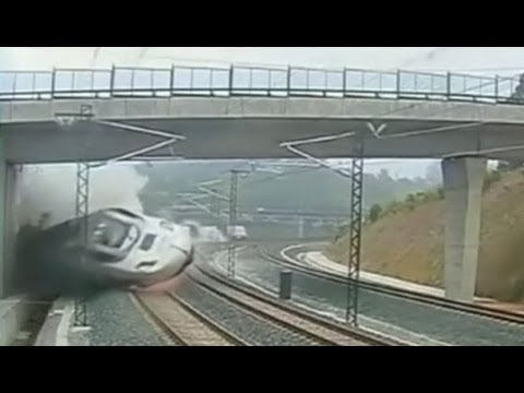 Spain Put collectively Derailment Video 2013: Graceful Fracture Kills At Least 77, Caught on Tape