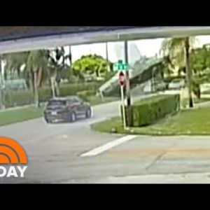 Plane Crashes Into Florida Street | TODAY