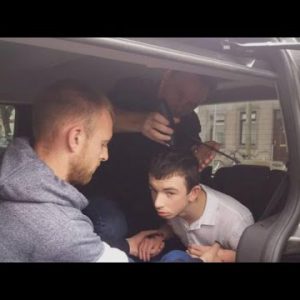 Barber Gave Teen With Autism Haircut in Car to Assist Him Of direction feel Get