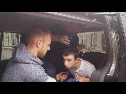 Barber Gave Teen With Autism Haircut in Car to Assist Him Of direction feel Get