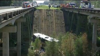 College students picture harrowing Alabama bus atomize